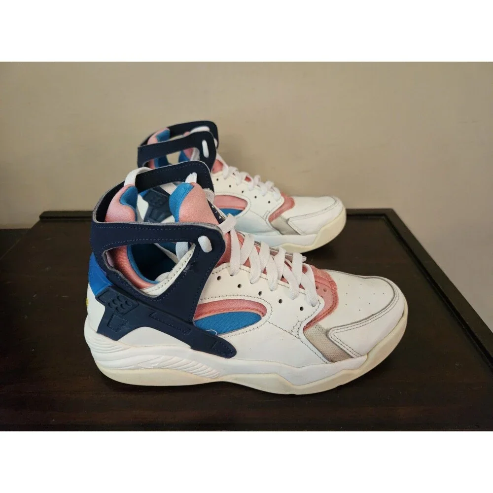 Nike Air Flight Huarache Gear Coral Chalk Blue Men's Size 6.5 Women's Size 8